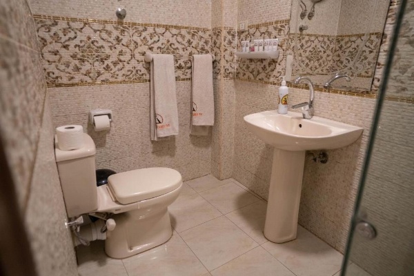 Great Pyramid Inn image 20