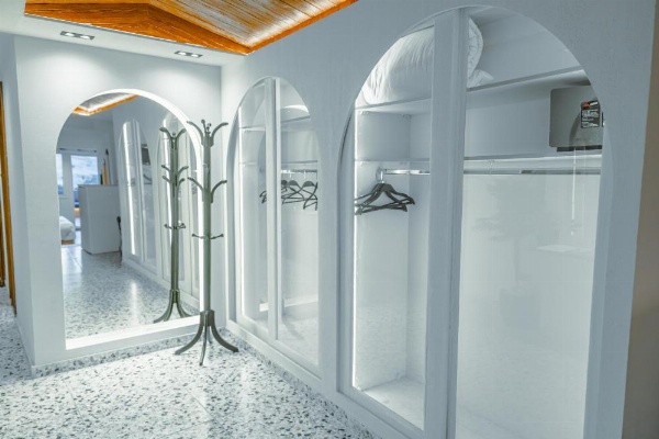 Great Pyramid Inn image 30