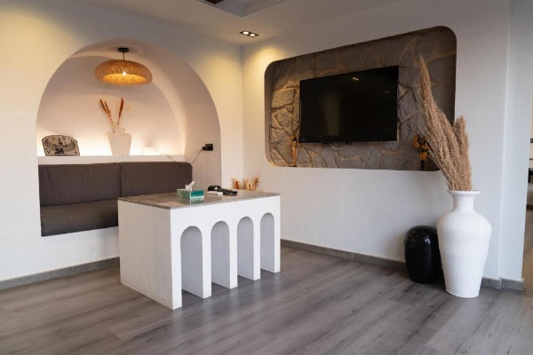 Great Pyramid Inn image 55