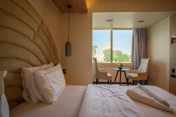 Great Pyramid Inn image 7