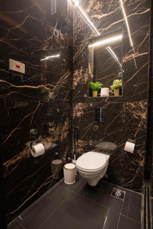 Great Pyramid Inn image 84